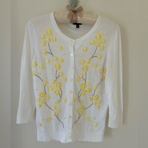 Talbots White Cardigan with Yellow Floral Embroidery
Size: Small Petite 
GUC